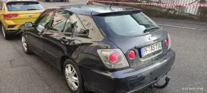 Lexus IS 200 IS Kombi SportCross Bild 3