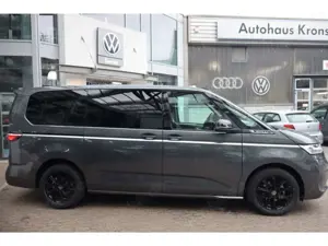 Volkswagen T7 Multivan 2.0 TDI Style lang GJ 7 Sitzer Panodach AHK Bild 2