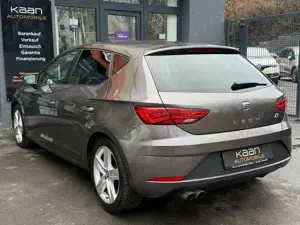 SEAT Leon 2.0 TDI DSG FR/2HAND/TEMPO/KLIMA/PDC/BT Bild 5