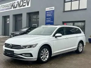 Volkswagen Passat Variant 2.0 TDI Elegance °AHK°StdHz°PANO°