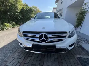 Mercedes-Benz GLC 250 D Exkl. 4 Matic, AHK, Allrad, Pano, Navi, AMG Lin
