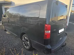 Opel Zafira Life 2.0 XL Edition, AT., 9 Sitzer, 2 Schiebetüren, Anhängerkupplung Bild 2