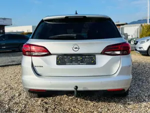 Opel Astra K Tourer 1.6 CDTI Innovation LED Kam. AHK Bild 5