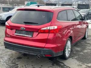 Ford Focus Titanium/Klimaaut/PDC/Aluflg/2.Hand/TÜV/ Bild 5