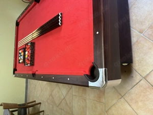 7-Fuß Billardtisch in Rot   Guter Zustand + Zubehör zu Verkaufen