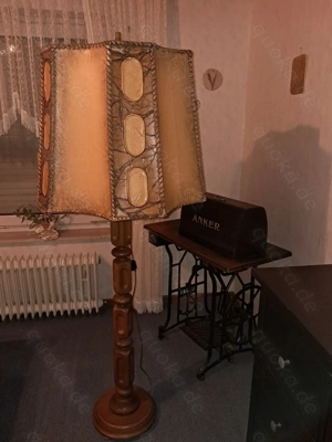 Alte Stehlampe