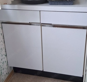 Küchenunterschränke