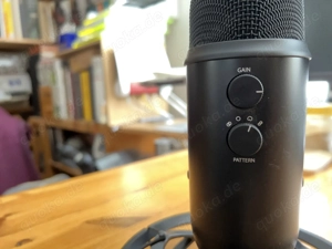 Mikrofon Blue Yeticaster (Logitech)