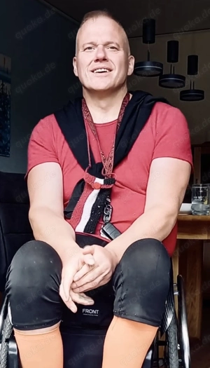 Rollstuhlfreundliche schöne Frau gesucht  Bild 4