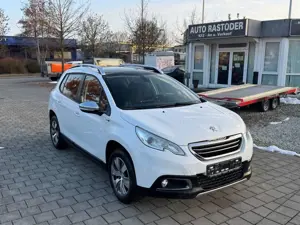 Peugeot 2008 Style Klimaut. Tempomat SHZ Panorama PDC