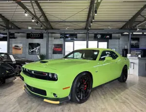 Dodge Challenger R T 5.7 V8*DEUTSCH*1.HAND*KAMERA*HK