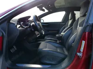 Tesla Model S Model S 75D Allradantrieb Bild 4