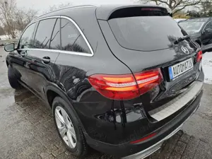 Mercedes-Benz GLC 250 4Matic 9G-TRONIC Exclusive Bild 2