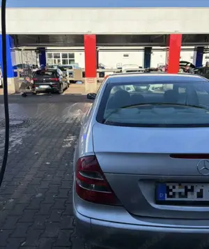 Mercedes-Benz E 200 CDI Classic Bild 2