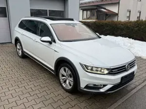Volkswagen Passat Alltrack 2.0 TDI 239PS I Virtual I Leder