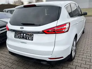 Ford S-Max S-MAX 2.0 TDI Titanium 4X4 AWD Bild 3