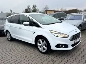 Ford S-Max S-MAX 2.0 TDI Titanium 4X4 AWD Bild 4
