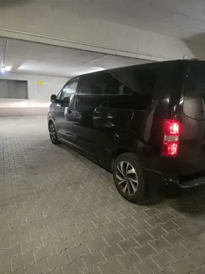 Citroen Spacetourer M 2.0 BlueHDi 150 Shine Bild 3