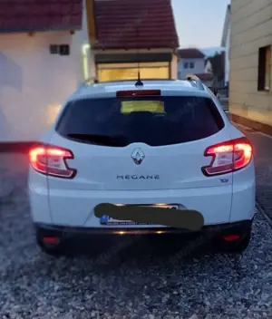 Renault Megane Grandtour TCe 130 BOSE Edition Bild 2