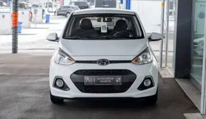 Hyundai i10 PASSION *TEMPOMAT*SHZ*LENKRADHZG* Bild 2