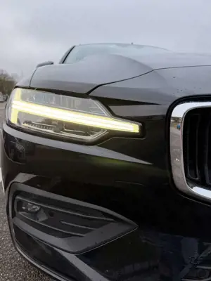 Volvo V60 V60 D4 Momentum Bild 3