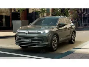 Volkswagen Tiguan 1.5TSI DSG Elegance Matrix Navi AHK DCC