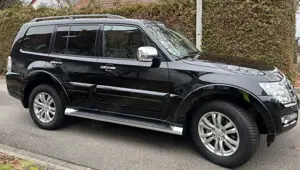 Mitsubishi Pajero Pajero 3.2 DI-D AutomatikDiamant Edition
