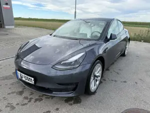 Tesla Model 3 Model 3 Standard Reichweite Plus Hinterradantrieb Bild 2