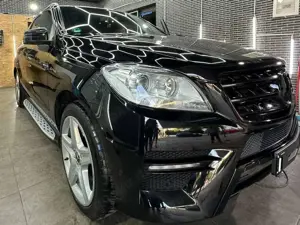 Mercedes-Benz ML 350 BlueTEC 4MATIC 7G-TRONIC Designo Edition1 AMG LINE