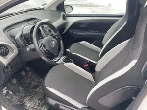 Toyota Others Aygo 1,0-l- x-play
