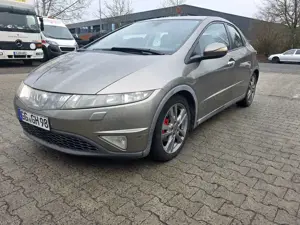 Honda Civic 1.8 VTEC Benzin