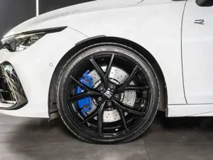 Volkswagen Golf 8R 2.0 TSI 4Motion *IQ LIGHT*NAVI*KAMERA* Bild 4