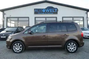 Volkswagen Touran 1.6 TDI 7 Sitzer KLIMAAUT SITZH Bluet ALU