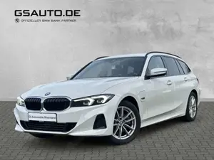 BMW 330 e Tour.CurvedDisp. LED Sportsitze Kamera 17''