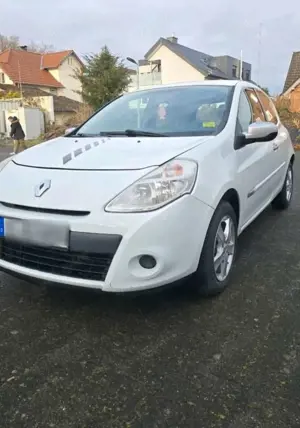 Renault Clio TCe 100 Dynamique 3