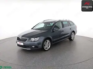 Skoda Superb Superb Combi 2.0 TDI PANO,LEDER,1.HAND,PARKLENK