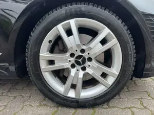 Mercedes-Benz E 250 E 250 CDI DPF Cupe BlueEFFICIENCY Automatik Avantgarde
