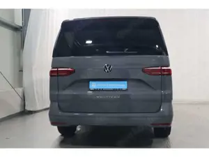 Volkswagen T7 Multivan Life lang 2,0 l 110 kW TDI SCR Frontantrieb 7-Gang-DSG Rad Bild 4