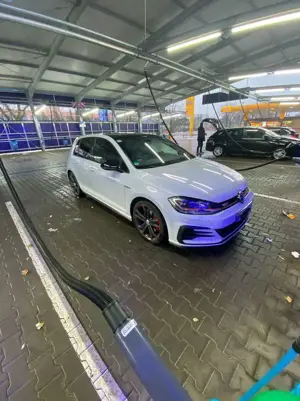 Volkswagen Golf GTI Golf GTI (BlueMotion Technology) DSG