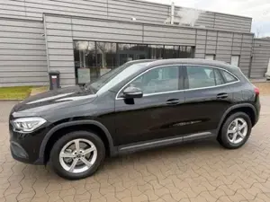 Mercedes-Benz GLA 200 Progressive Business Kamera LED