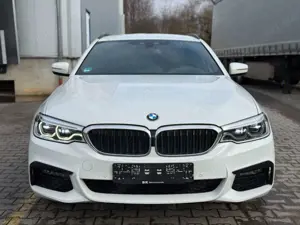 BMW 520 d xDrive M Paket 1.Hand *AHK. *Head up*Ambie Bild 5