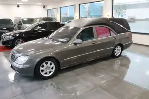Mercedes-Benz S 500 Bestattungswagen / Leichenwagen
