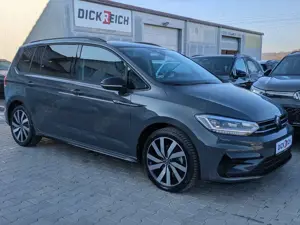 Volkswagen Touran 2.0 DSG R-Line High BLACK Pano 7Si IQ AHK