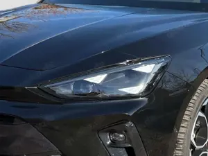 CUPRA Leon Sportstourer 2.0 TSI 4Drive DSG NAVI AHK Bild 2