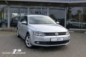 Volkswagen Jetta VI Comfortline  AHK PDC