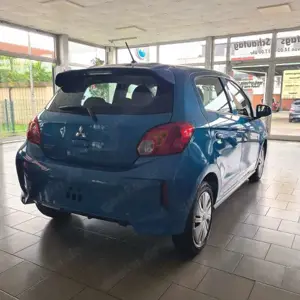 Mitsubishi Space Star Select 1.2 MIVEC 5-Gang Bild 2