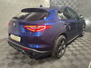 Alfa Romeo Stelvio Q4 B-Tech*BiXENON*ACC-R.KAM-SPUR-SHZ-19" Bild 4