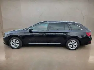 Skoda Superb Combi 2.0TDI DSG 4x4, GARANTIE, ST-HEIZ, Bild 4