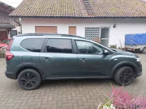 Dacia Jogger TCe100ECO-G Extreme 7Si. LT:2-4Wo. Versch. Farben