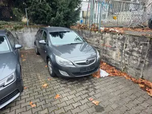 Opel Astra J Sports Tourer Design Edition Navi,PDC